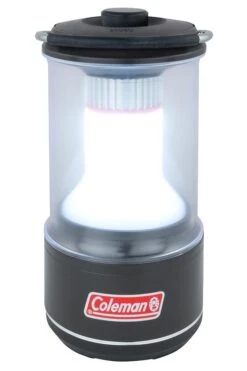 Coleman BatteryGuard 600L Lantaarn -Kampeeruitrustingswinkel 55207 coleman bg 600l lantern black