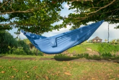 Ticket To The Moon Compact Single Hangmat Donkerblauw -Kampeeruitrustingswinkel 69066 ticket to the moon hangmat compact single