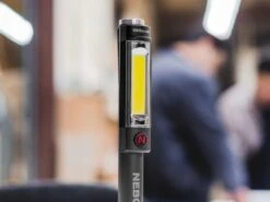 Nebo Big Larry 2 Werklamp -Kampeeruitrustingswinkel 81443 nebo big larry 2 werklamp