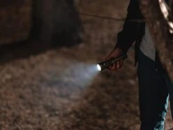 Nebo Franklin Twist Oplaadbare Zaklamp -Kampeeruitrustingswinkel 81522 nebo franklin twist oplaadbare zaklamp