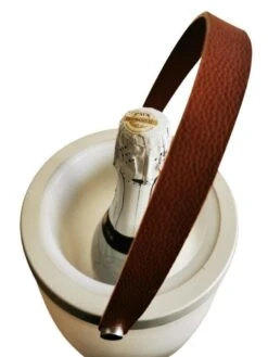 Human Comfort Wijnkoeler Fenne Plus (speaker) Bruin -Kampeeruitrustingswinkel 82602 human comfort wijnkoeler fenne plus